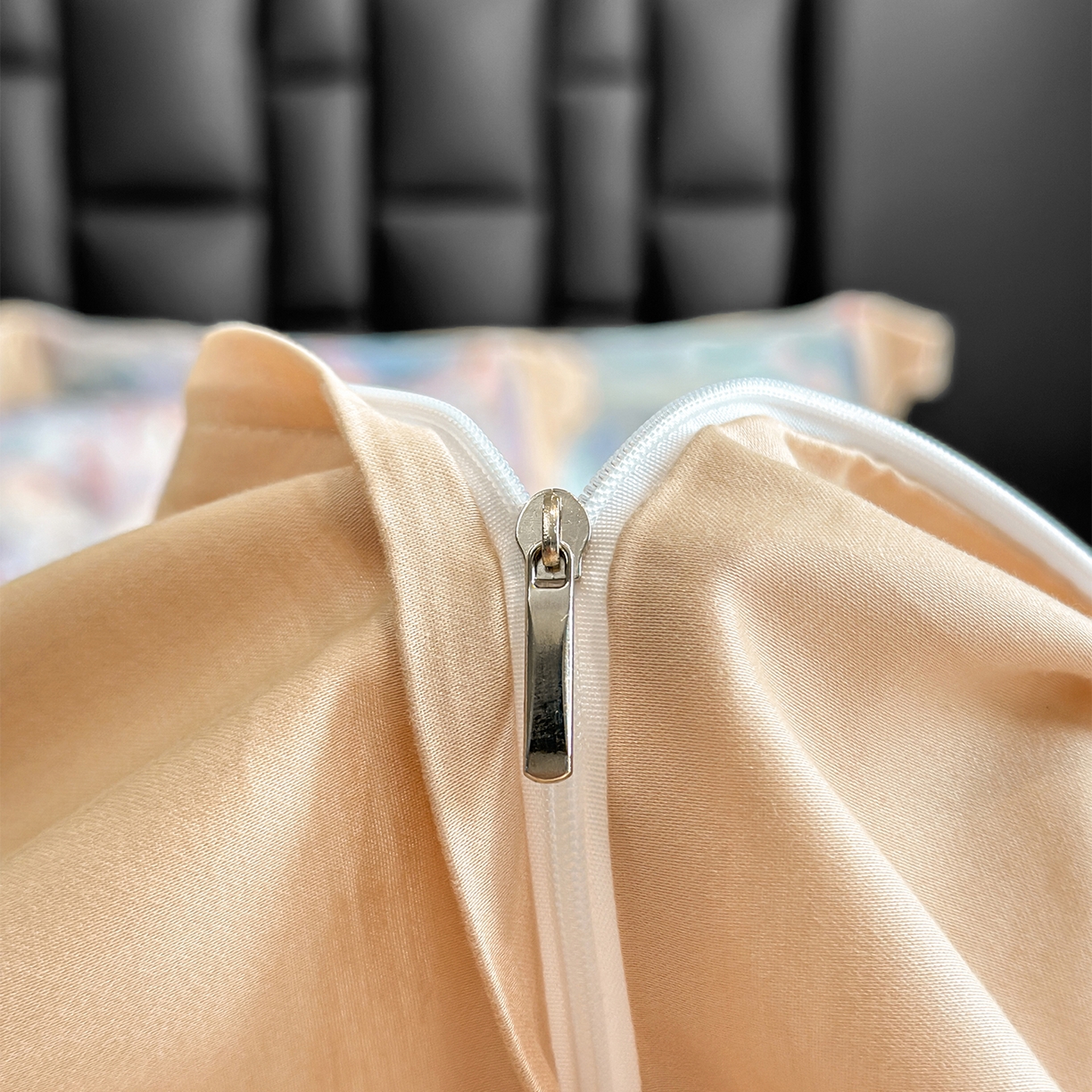 91家纺网 家纺一手货源 找家纺 元元家居（元元被业） 2026新款天丝棉四季款四件套-炫彩系列 开往春天的地铁