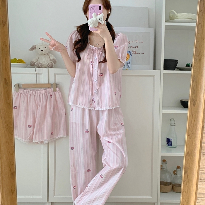 91家纺网 家纺一手货源 找家纺 妍景2025新款韩系竖条小樱桃套装 粉樱桃短袖长裤