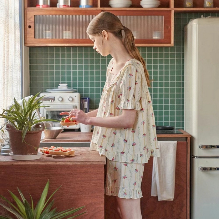 91家纺网 家纺一手货源 找家纺 （总）妍景2025新款82962-韩系简约碎花套装