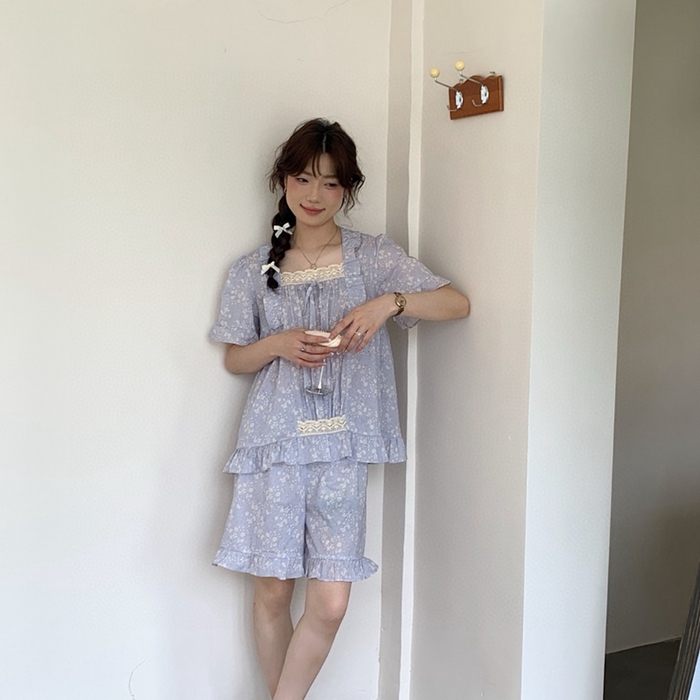 91家纺网 家纺一手货源 找家纺 （总）妍景2025新款25682-韩系方领碎花三杠