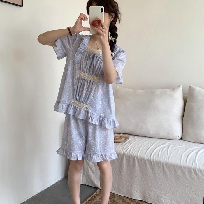 91家纺网 家纺一手货源 找家纺 （总）妍景2025新款25682-韩系方领碎花三杠