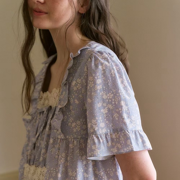 91家纺网 家纺一手货源 找家纺 （总）妍景2025新款25682-韩系方领碎花三杠