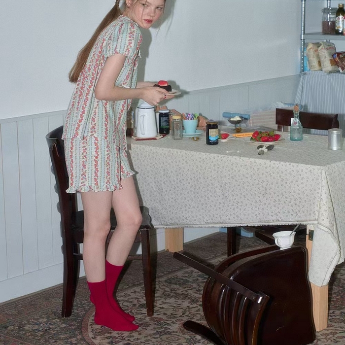 91家纺网 家纺一手货源 找家纺 （总）妍景2025新款25678-韩系娃娃领小碎花套装