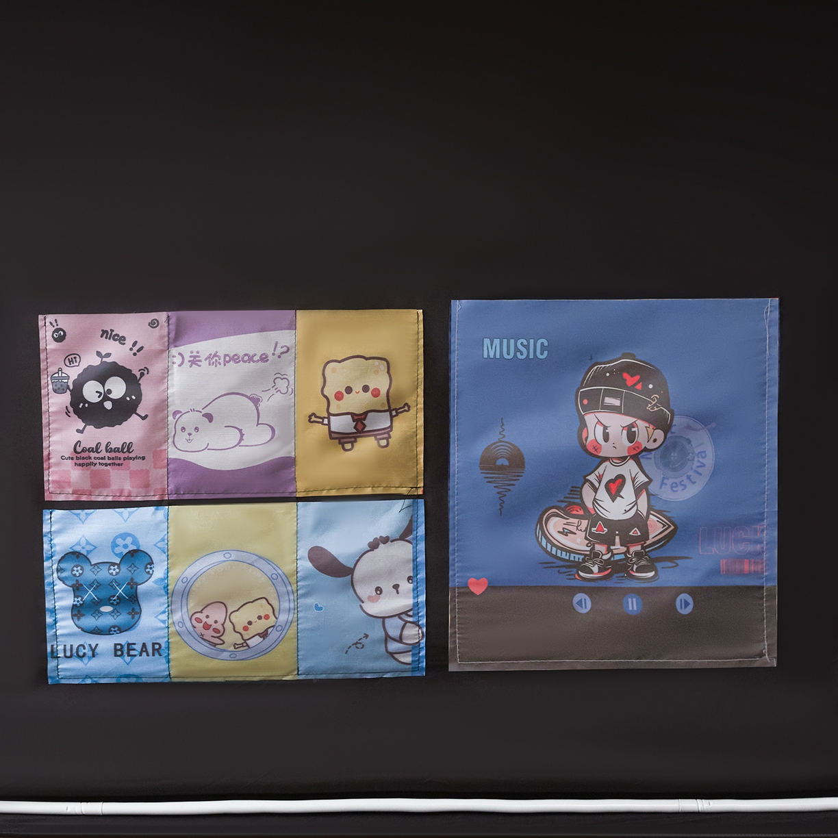 91家纺网 家纺一手货源 找家纺 冉美家纺 2025新款99五面遮光加厚涂层遮光大版数码印花带靠墙帘卡通学生蚊帐 俏皮猫咪