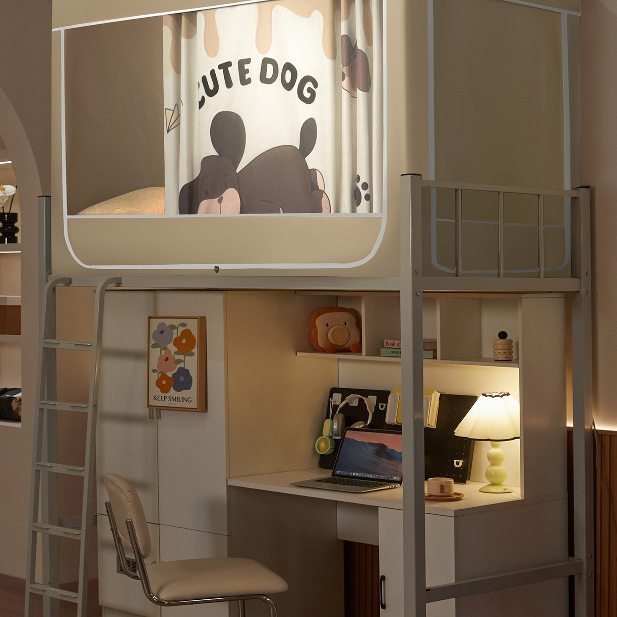 91家纺网 家纺一手货源 找家纺 冉美家纺 2025新款99五面遮光加厚涂层遮光大版数码印花带靠墙帘卡通学生蚊帐 小熊懒洋洋