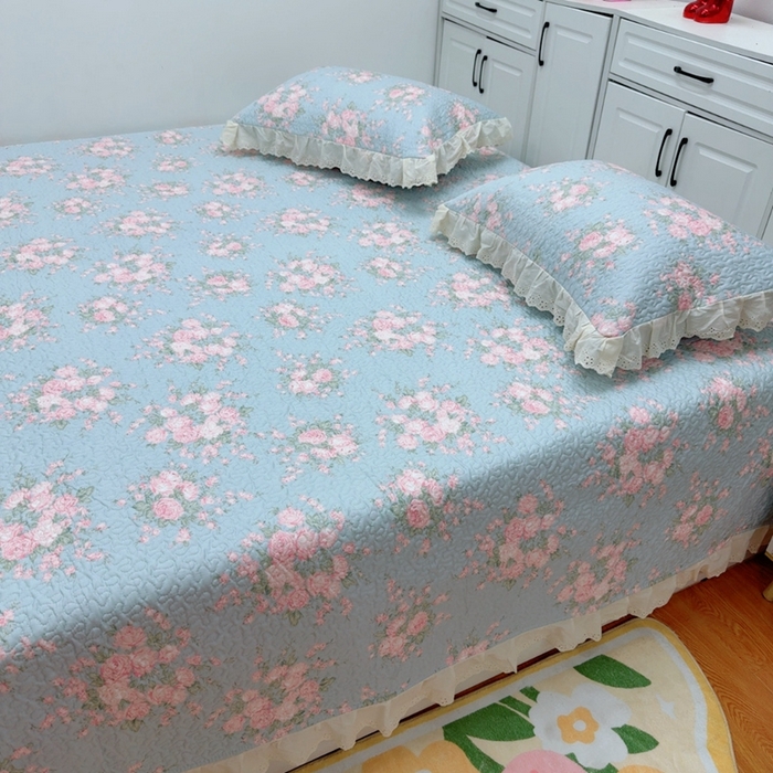 91家纺网 家纺一手货源 找家纺 暖居 2025新款纯棉绗缝夹棉榻榻米支持定制防滑全棉印花小碎花农村大炕盖三件套系列苏里南