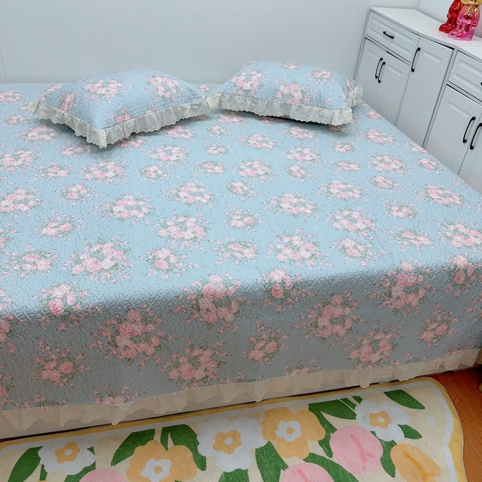 91家纺网 家纺一手货源 找家纺 暖居 2025新款纯棉绗缝夹棉榻榻米支持定制防滑全棉印花小碎花农村大炕盖三件套系列苏里南