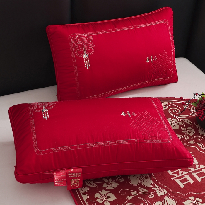 91家纺网 家纺一手货源 找家纺 （总）大熊枕芯2025新款全棉贡缎 刺绣款婚庆枕芯