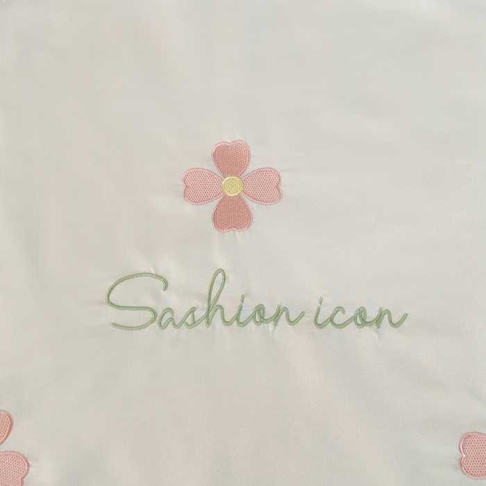 91家纺网 家纺一手货源 找家纺 益多眠 2025新款水洗真丝刺绣夏被夏凉被空调被四件套 幸运花瓣-奶白兰