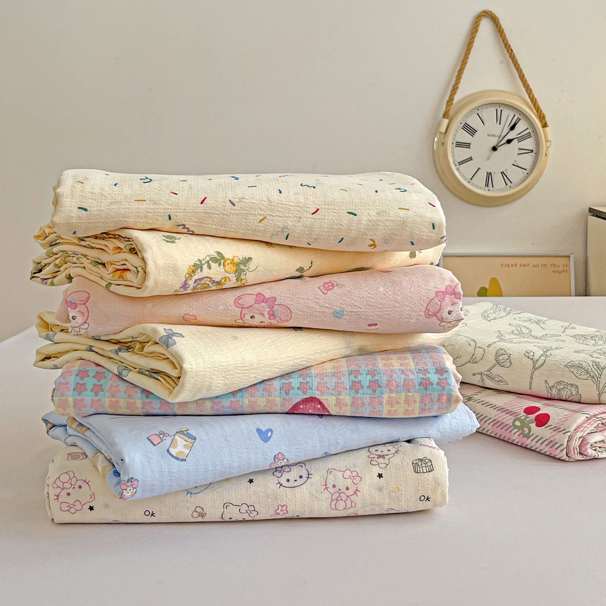 91家纺网 家纺一手货源 找家纺 初念 2025春夏新款云感纱印花单床单 组合图仅供展示