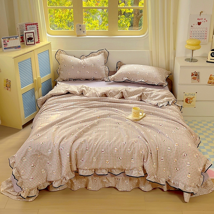 91家纺网 家纺一手货源 找家纺 美梦家纺 2025新款皱皱纱花边夏被床盖四件套 呆萌西高地