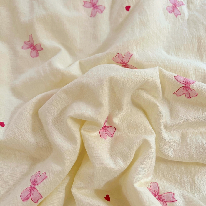 91家纺网 家纺一手货源 找家纺 美梦家纺 2025新款皱皱纱花边夏被床盖四件套 相思粉