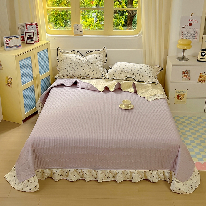 91家纺网 家纺一手货源 找家纺 美梦家纺 2025新款皱皱纱花边夏被床盖四件套 木棉小熊