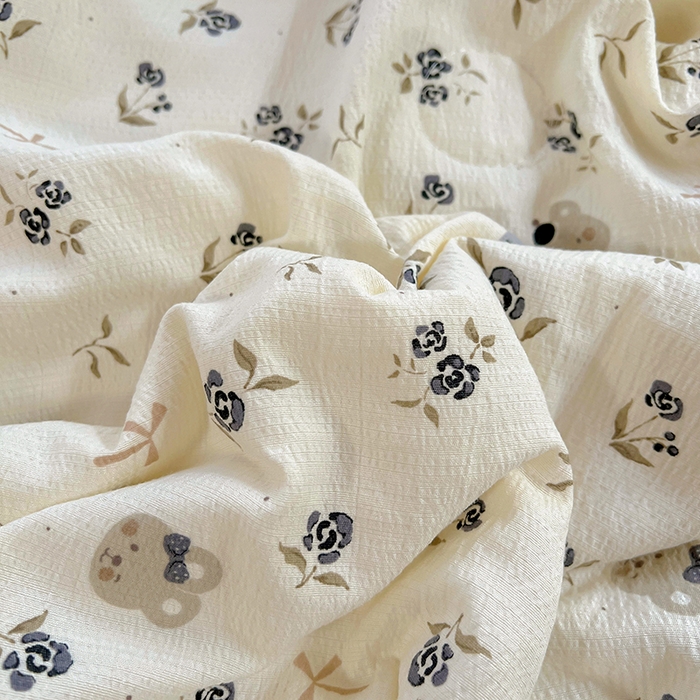 91家纺网 家纺一手货源 找家纺 美梦家纺 2025新款皱皱纱花边夏被床盖四件套 木棉小熊