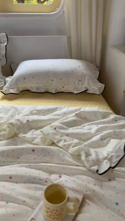 91家纺网 家纺一手货源 找家纺 美梦家纺 2025新款皱皱纱花边夏被床盖四件套 蜡笔画