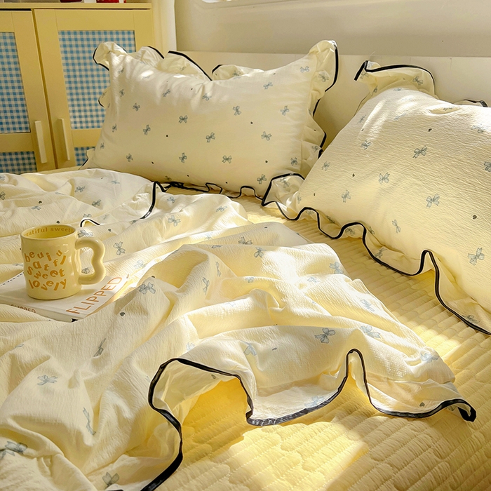 91家纺网 家纺一手货源 找家纺 美梦家纺 2025新款皱皱纱花边夏被床盖四件套 相思兰