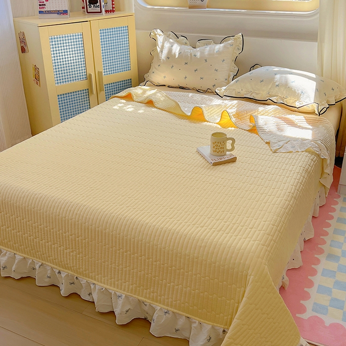 91家纺网 家纺一手货源 找家纺 美梦家纺 2025新款皱皱纱花边夏被床盖四件套 相思兰