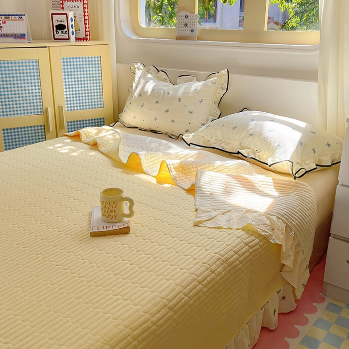 91家纺网 家纺一手货源 找家纺 美梦家纺 2025新款皱皱纱花边夏被床盖四件套 相思兰