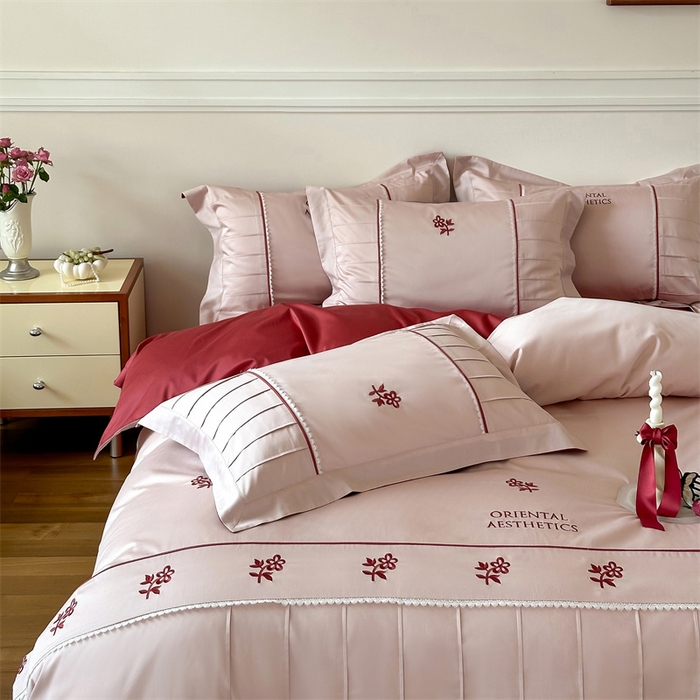 91家纺网 家纺一手货源 找家纺 宏羽纺家纺 2025新款100s全棉纯棉贡缎司马棉法式刺绣花边四件套 觅春-夹心粉