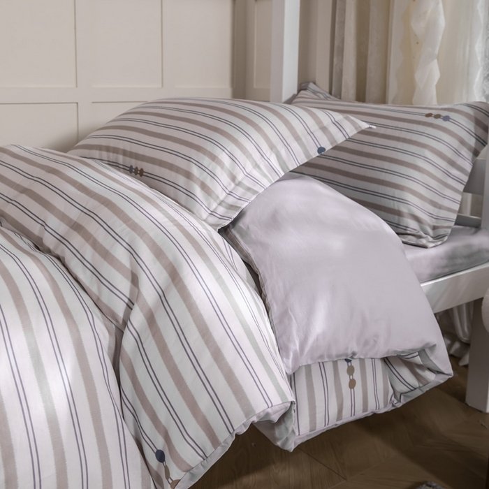 91家纺网 家纺一手货源 找家纺 锦罗绣 2025新款全棉双层纱学生套件三件套 寂羽