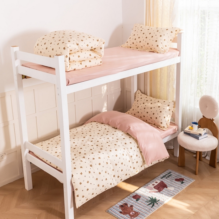 91家纺网 家纺一手货源 找家纺 锦罗绣 2025新款全棉双层纱学生套件三件套 呆萌熊