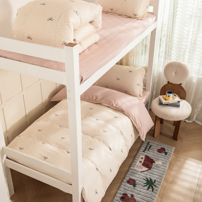 91家纺网 家纺一手货源 找家纺 锦罗绣 2025新款全棉双层纱学生套件三件套 波点蝴蝶结