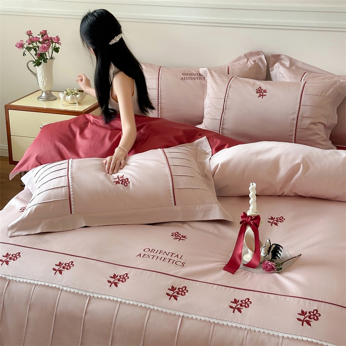 91家纺网 家纺一手货源 找家纺 宏羽纺家纺 2025新款100s全棉纯棉贡缎司马棉法式刺绣花边四件套 觅春-夹心粉