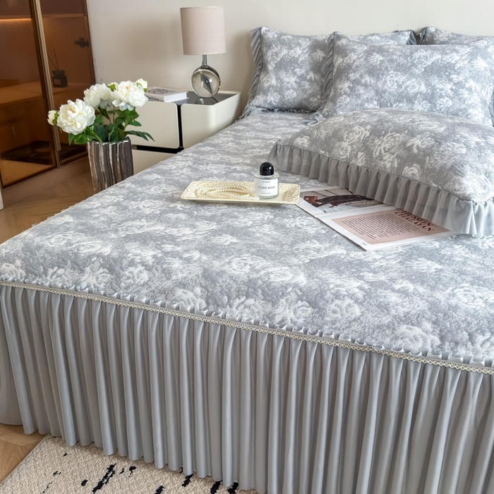 91家纺网 家纺一手货源 找家纺 九花鹿 2025新款PE双面提花床裙冰丝席-莫奈玫瑰 莫奈玫瑰-浅灰