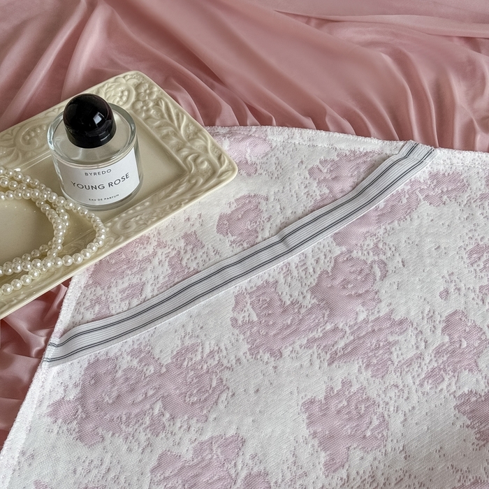 91家纺网 家纺一手货源 找家纺 （总）九花鹿 2025新款PE双面提花床裙冰丝席-莫奈玫瑰