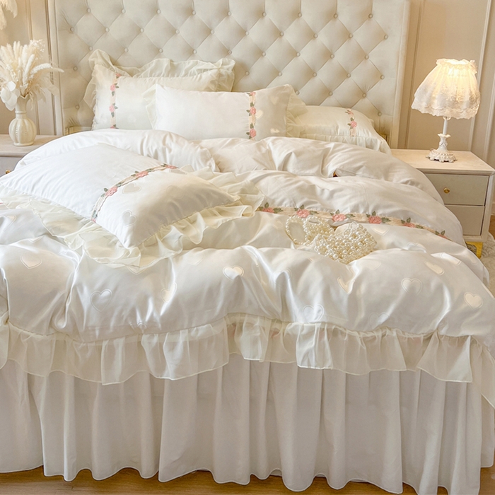 91家纺网 家纺一手货源 找家纺 （总）瑞宝 2025新款法式花边全棉贡缎提花床裙款四件套-梦之语（控价265起）