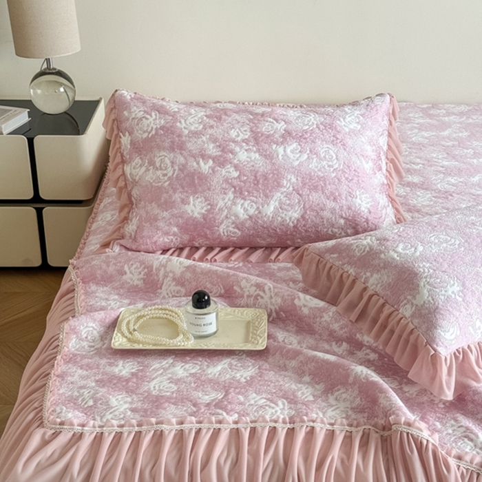 91家纺网 家纺一手货源 找家纺 （总）九花鹿 2025新款PE双面提花床裙冰丝席-莫奈玫瑰