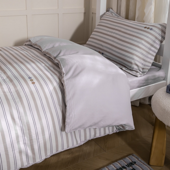 91家纺网 家纺一手货源 找家纺 锦罗绣 2025新款全棉双层纱学生套件三件套 寂羽