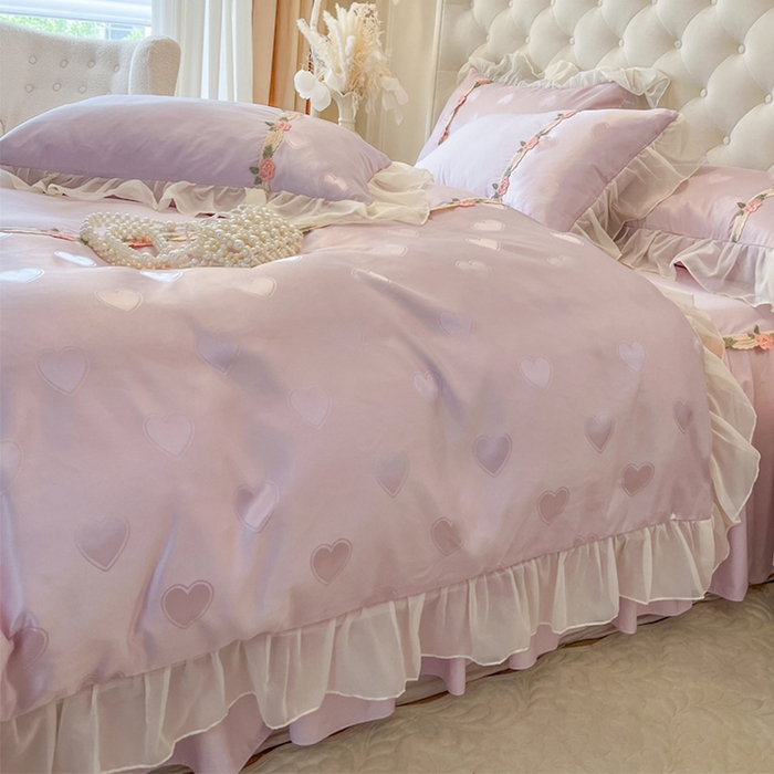 91家纺网 家纺一手货源 找家纺 瑞宝 2025新款法式花边全棉贡缎提花床裙款三件套-梦之语 梦之语-香芋紫