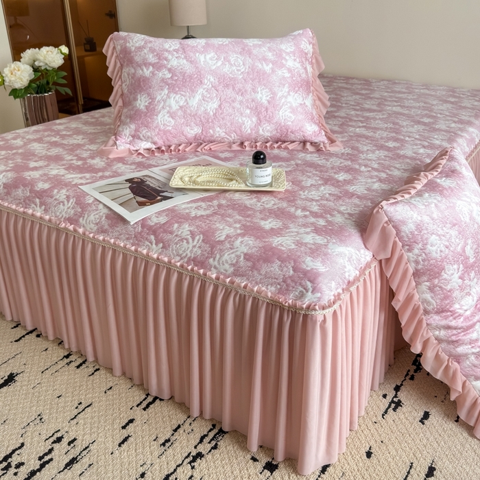 91家纺网 家纺一手货源 找家纺 （总）九花鹿 2025新款PE双面提花床裙冰丝席-莫奈玫瑰