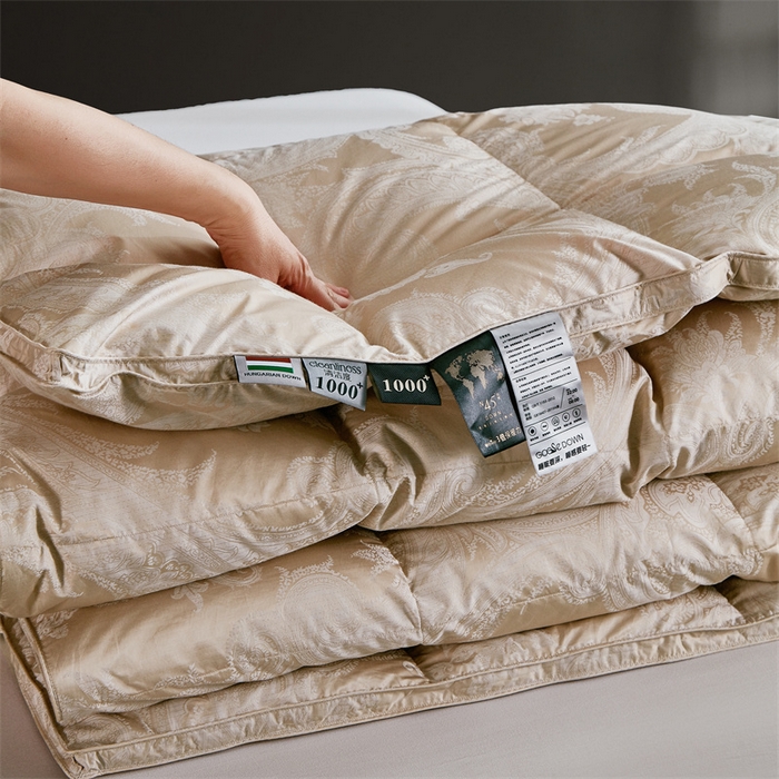 91家纺网 家纺一手货源 找家纺 御眠纺羽绒被壳 2025新款高精密提花单层立体高端羽绒被壳自充绒羽绒被壳 高精密奥菲土豪金