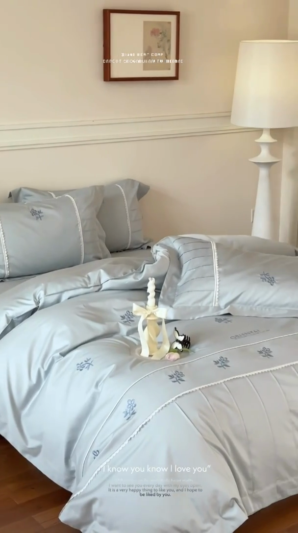 91家纺网 家纺一手货源 找家纺 宏羽纺家纺 2025新款100s全棉纯棉贡缎司马棉法式刺绣花边四件套 觅春-午后清晨