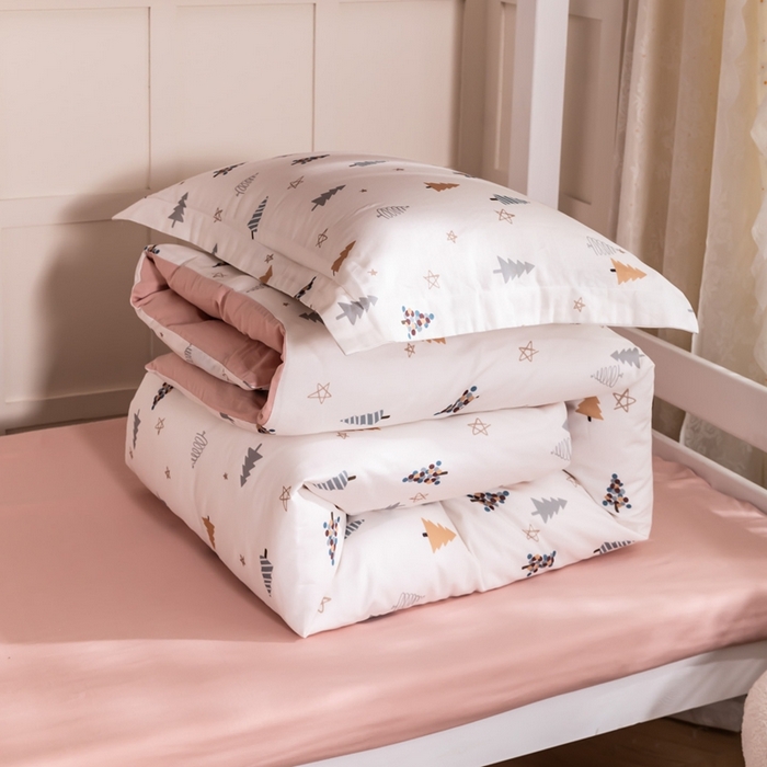 91家纺网 家纺一手货源 找家纺 锦罗绣 2025新款全棉双层纱学生套件三件套 小松树