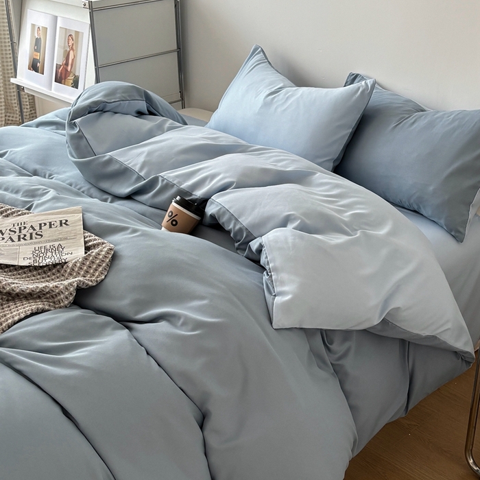 91家纺网 家纺一手货源 找家纺 百花王 2025新款纯色四件套 月光雾蓝