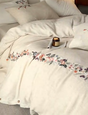 91家纺网 家纺一手货源 找家纺 安莱生活 2025新款手工绣鲁绣天丝麻高端四件套 绣春归-麻本