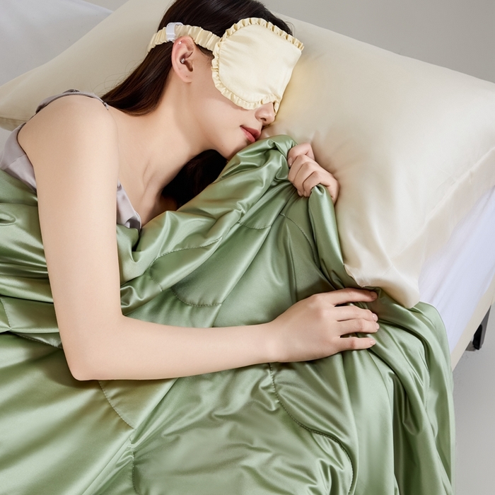 丽卡家纺2025新款冰丽丝锦氨凉感夏被子被芯 青草绿+浅银灰