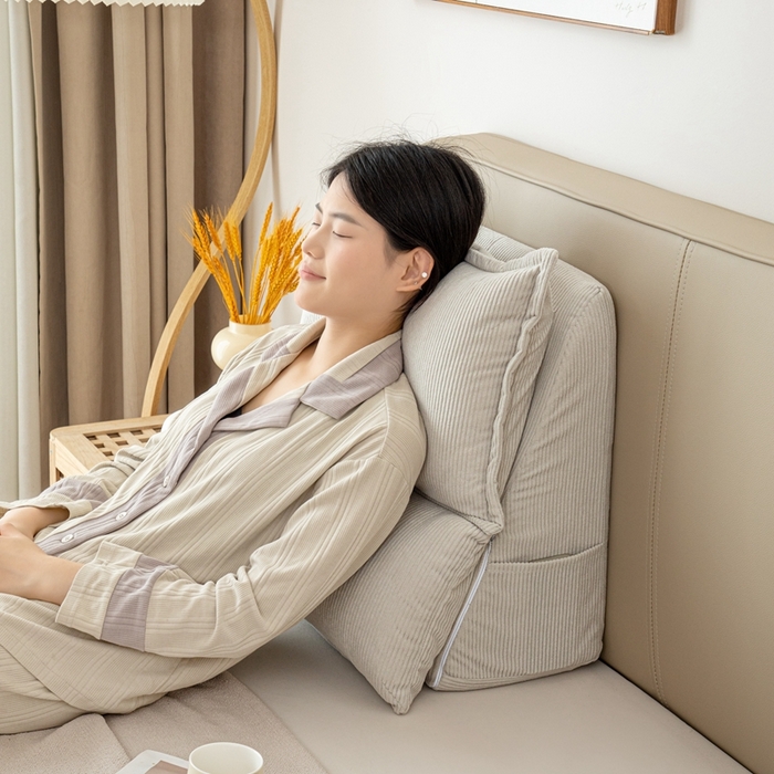 91家纺网 家纺一手货源 找家纺 沐沐家纺 2026新款灯芯绒立体护腰靠枕 立体灯芯绒-浅灰