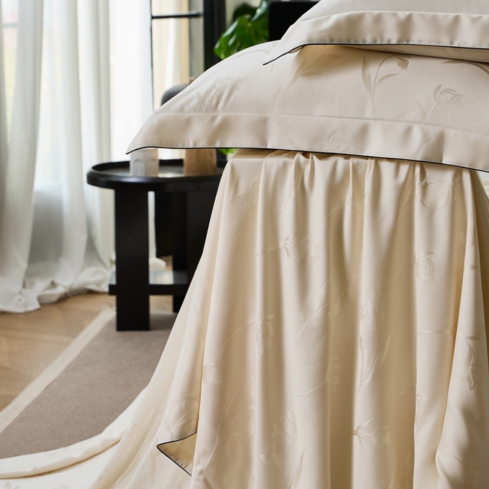 91家纺网 家纺一手货源 找家纺 涞澳家纺 2025新款天丝提花四件套 叶茂-白