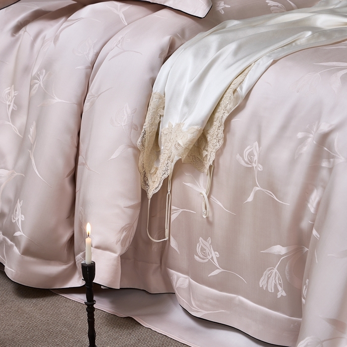 91家纺网 家纺一手货源 找家纺 涞澳家纺 2025新款天丝提花四件套 叶茂-粉