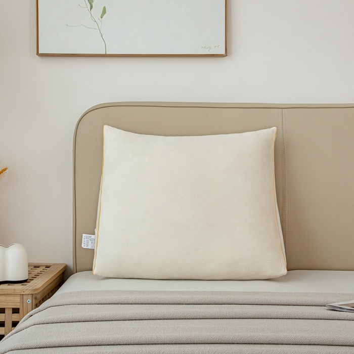 91家纺网 家纺一手货源 找家纺 沐沐2026新款宝宝绒三角靠背 白色