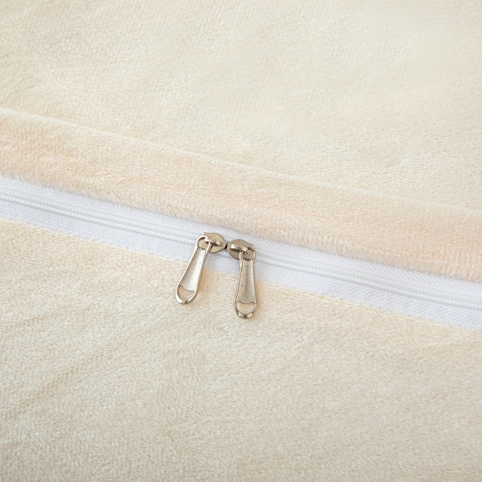 91家纺网 家纺一手货源 找家纺 沐沐2026新款宝宝绒三角靠背 白色