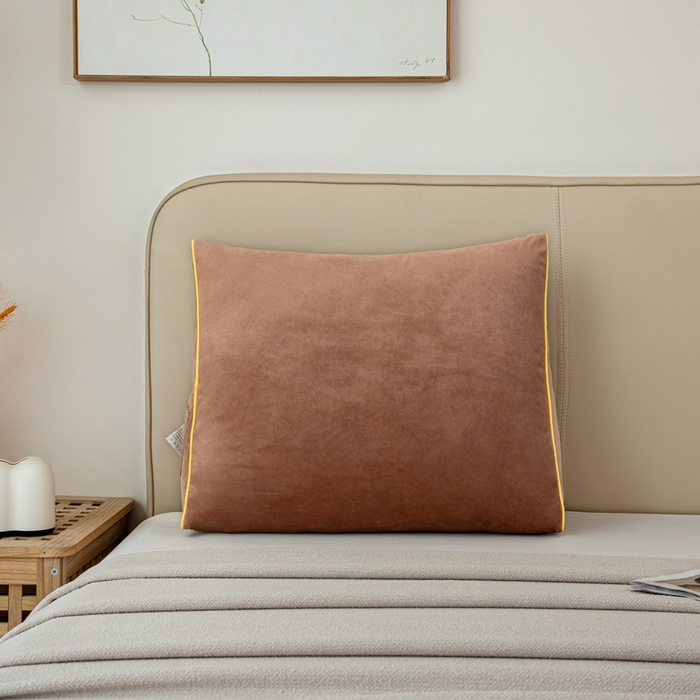 91家纺网 家纺一手货源 找家纺 沐沐2026新款宝宝绒三角靠背 咖啡色