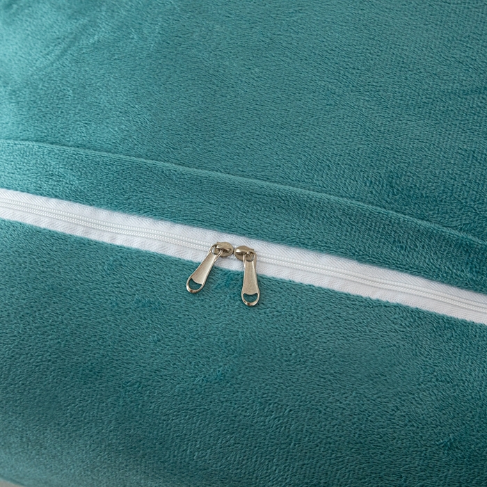 91家纺网 家纺一手货源 找家纺 沐沐2026新款宝宝绒三角靠背 孔雀蓝