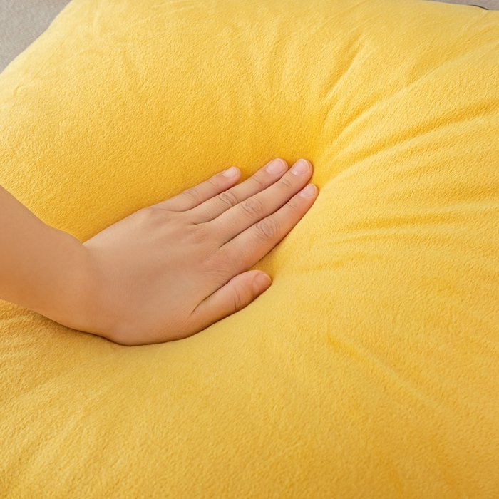 91家纺网 家纺一手货源 找家纺 沐沐2026新款宝宝绒三角靠背 明黄色