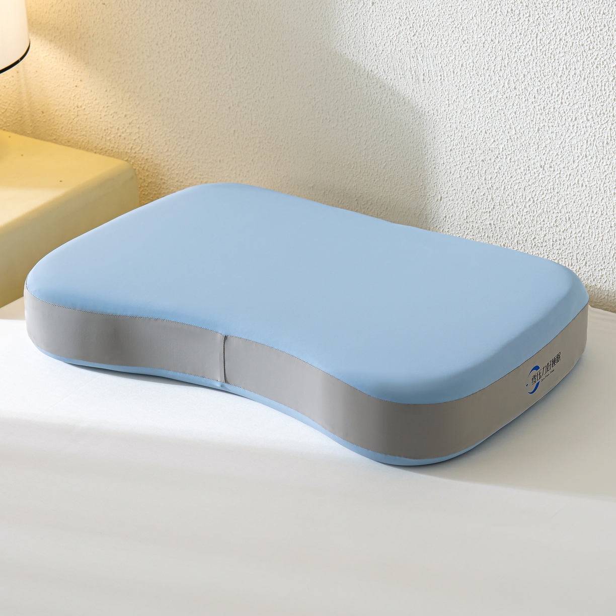 91家纺网 家纺一手货源 找家纺 （总）帛茗轩家居 2025新款炫彩月牙立体枕