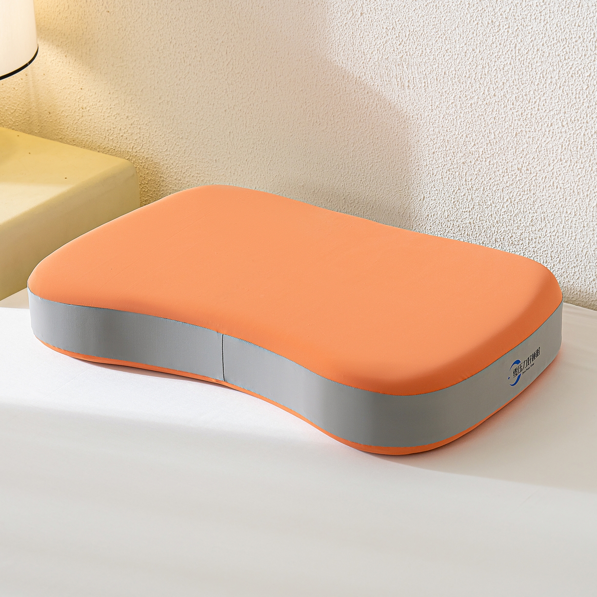 91家纺网 家纺一手货源 找家纺 （总）帛茗轩家居 2025新款炫彩月牙立体枕